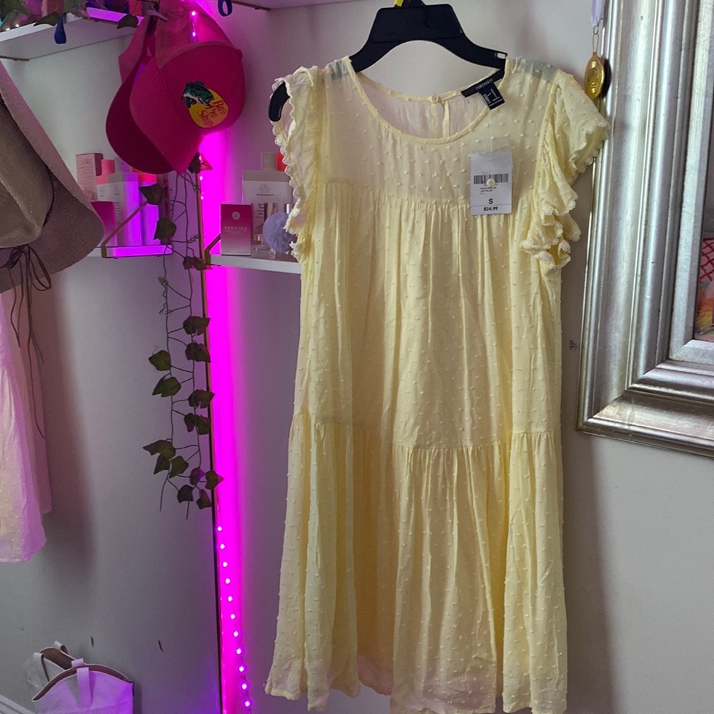 Small forever 21 yellow dress